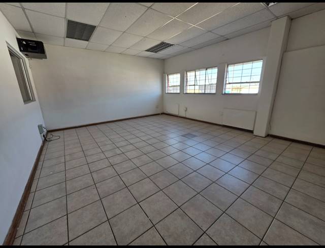 489M² WAREHOUSE TO LET IN CITY DEEP